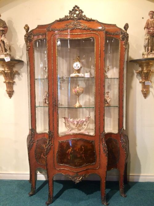 A STUNNING ANTIQUE KINGWOOD FRENCH BOMBE VERNIS MARTIN DISPLAY CABINET - ADDITIONAL PHOTO 1