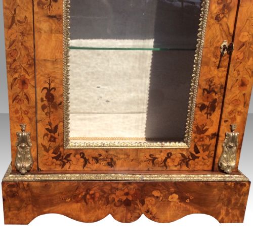PAIR OF ANTIQUE WALNUT PIER SIDE DISPLAY CABINETS - ADDITIONAL PHOTO 16