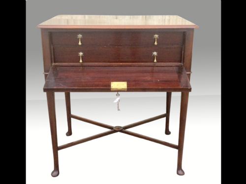 fig 2. Antique 12 Setting Canteen Of Solid Silver Cutlery Set In A Mahogany Fitted Table.
