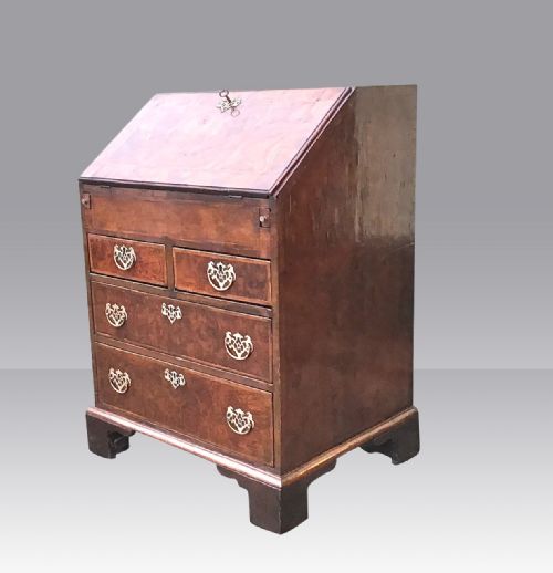 RARE SMALL GEORGIAN PERIOD ANTIQUE WALNUT BUREAU DESK - ADDITIONAL PHOTO 8