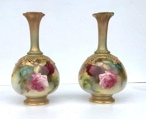 FINE PAIR OF ROYAL WORCESTER ROSE PAINTED VASES - ADDITIONAL PHOTO 6