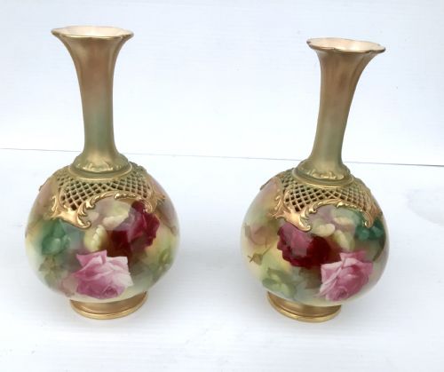 FINE PAIR OF ROYAL WORCESTER ROSE PAINTED VASES - ADDITIONAL PHOTO 7