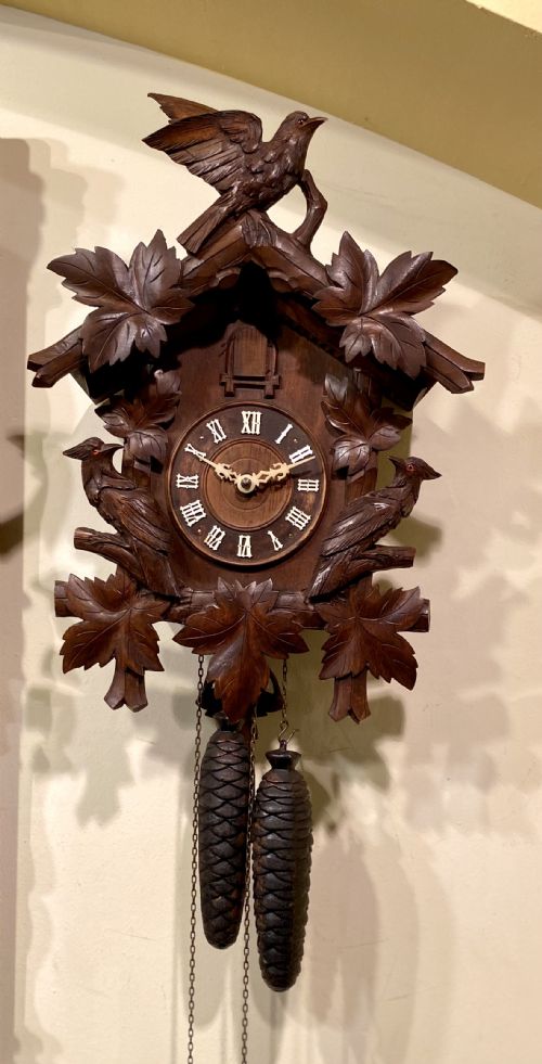 ANTIQUE 8 DAY BLACK FOREST CUCKOO CLOCK