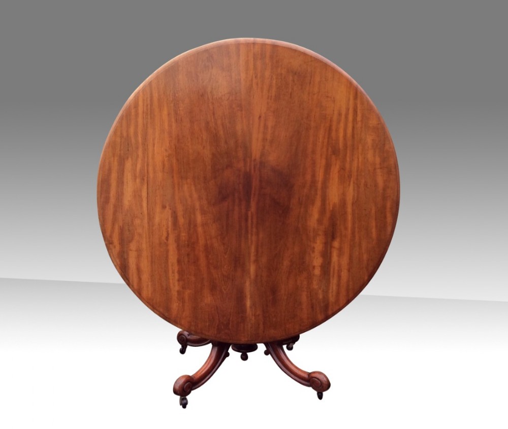 Super antique mahogany circular dining hall table