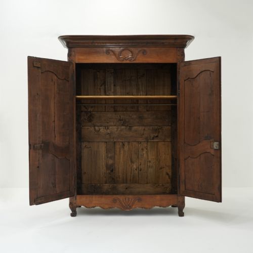 LOUIS XV WALNUT ARMOIRE - ADDITIONAL PHOTO 7