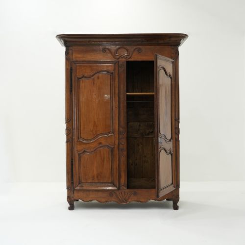 LOUIS XV WALNUT ARMOIRE - ADDITIONAL PHOTO 8