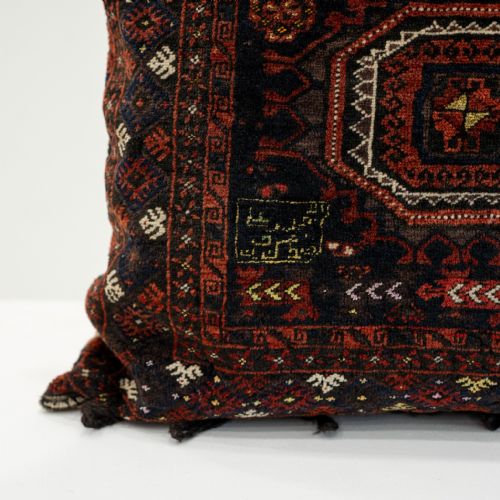 EARLY 20TH CENTURY BALUCH RUG CUSHION - ADDITIONAL PHOTO 4