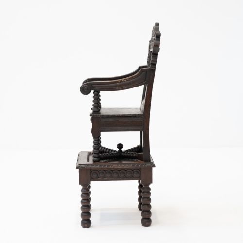 JOINED OAK CARVED CHILDS HIGHCHAIR ON STAND INITIALLED RD AND DATED 1688 - ADDITIONAL PHOTO 3