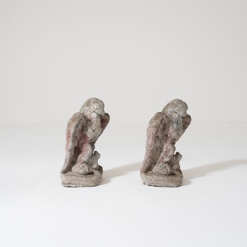PAIR OF EARLY 20TH CENTURY STONEWARE GARDEN EAGLES - ADDITIONAL PHOTO 2
