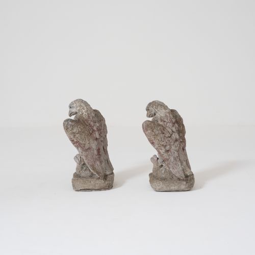PAIR OF EARLY 20TH CENTURY STONEWARE GARDEN EAGLES - ADDITIONAL PHOTO 4