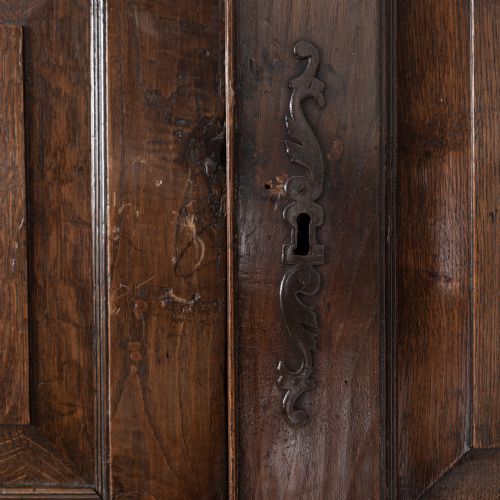 18TH CENTURY PROVINCIAL FRENCH OAK CUPBOARD - ADDITIONAL PHOTO 4
