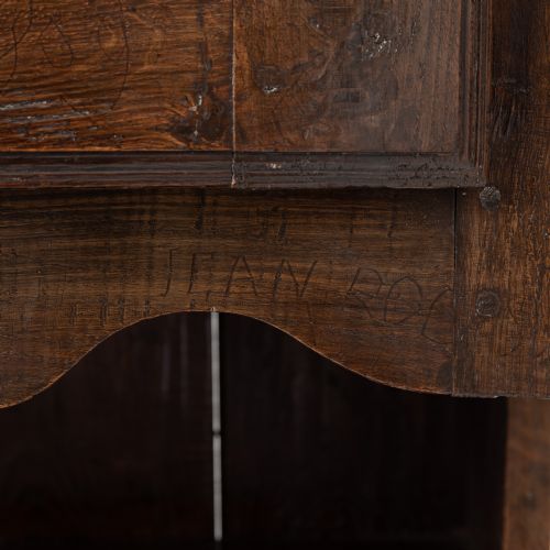 18TH CENTURY PROVINCIAL FRENCH OAK CUPBOARD - ADDITIONAL PHOTO 6