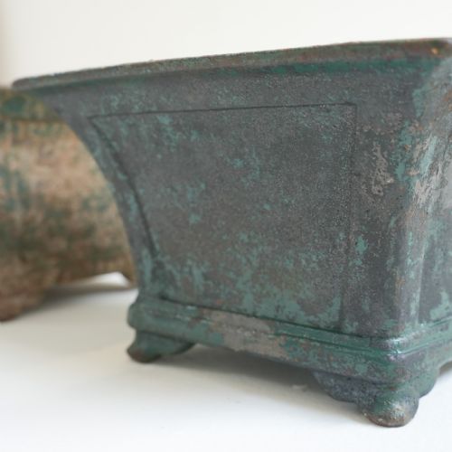 PAIR OF SMALL PAINTED CAST IRON GARDEN URNS - ADDITIONAL PHOTO 2