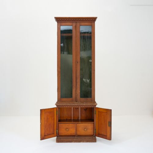 19TH CENTURY TWOPART GUN CABINET - ADDITIONAL PHOTO 4