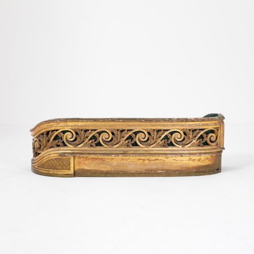 19TH CENTURY CARVED GILTWOOD JARDINIERE