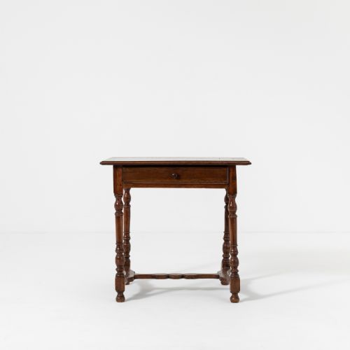 17TH CENTURY WELSH TAVERN TABLE - ADDITIONAL PHOTO 2
