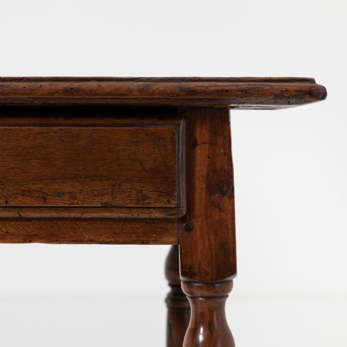 17TH CENTURY WELSH TAVERN TABLE - ADDITIONAL PHOTO 4