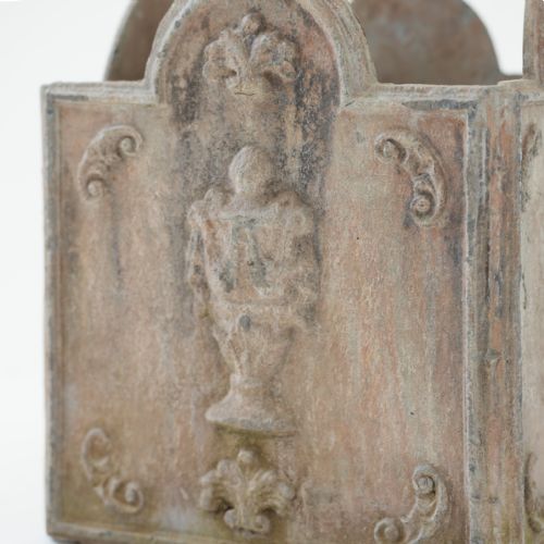 18TH CENTURY GEORGIAN LEAD PLANTER - ADDITIONAL PHOTO 3