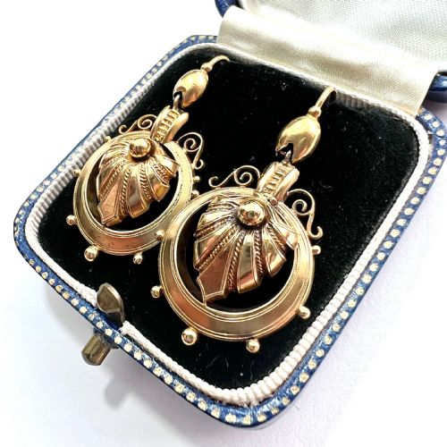 VICTORIAN 18CT GOLD ACANTHUS EARRINGS - ADDITIONAL PHOTO 2