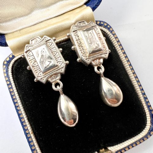 RARE VICTORIAN AESTHETIC PERIOD SILVER BIRD EARRINGS WITH TEARDROPS - ADDITIONAL PHOTO 1