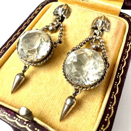 ANTIQUE FOILED PASTE SILVER DEMI PARURE EARRINGS AND BROOCH - ADDITIONAL PHOTO 4