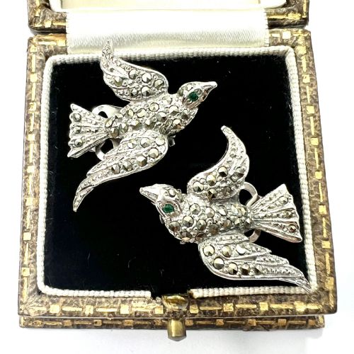 vintage green eyed bird marcasite ear clips - CATEGORY: ANTIQUE JEWELLERY - DATED 1950