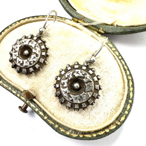 VICTORIAN AESTHETIC PERIOD SILVER IVY LEAF EARRINGS - ADDITIONAL PHOTO 1