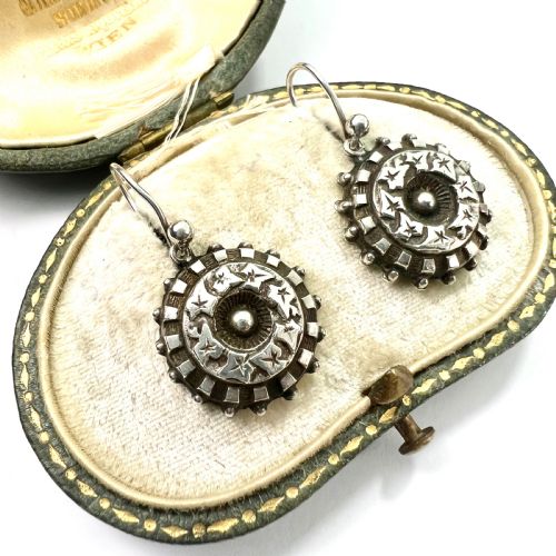 VICTORIAN AESTHETIC PERIOD SILVER IVY LEAF EARRINGS - ADDITIONAL PHOTO 2