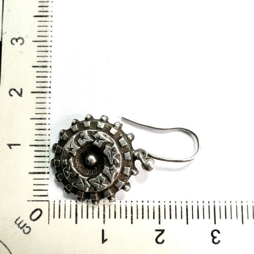 VICTORIAN AESTHETIC PERIOD SILVER IVY LEAF EARRINGS - ADDITIONAL PHOTO 5