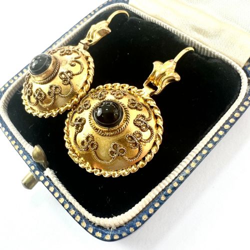 VICTORIAN 15CT GOLD DOMED BANDED AGATE EARRINGS - ADDITIONAL PHOTO 2