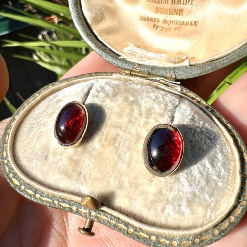 VICTORIAN 9CT GOLD GARNET CABOCHON STUD EARRINGS - ADDITIONAL PHOTO 5