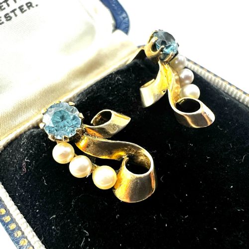 VINTAGE 1940S BLUE ZIRCON AND PEARL 9CT GOLD EAR CLIPS - ADDITIONAL PHOTO 1