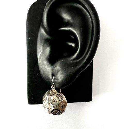 RARE VICTORIAN SILVER AESTHETIC PERIOD DOME EARRINGS - ADDITIONAL PHOTO 6