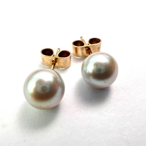 fig 1. Vintage Mikimoto Cultured Pearl Stud Earrings in 9CT Gold