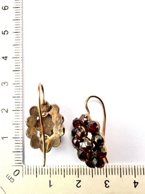 VICTORIAN GOLD BOHEMIAN GARNET CLUSTER EARRINGS - ADDITIONAL PHOTO 3