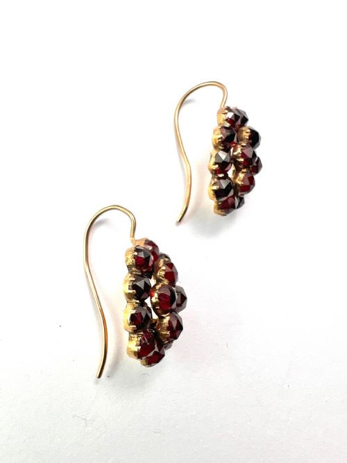 VICTORIAN GOLD BOHEMIAN GARNET CLUSTER EARRINGS - ADDITIONAL PHOTO 4