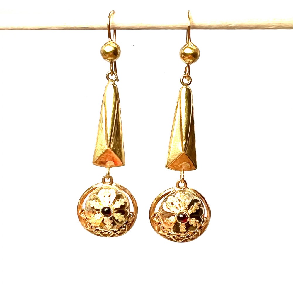 • Victorian Garnet Etruscan Revival 9CT Gold Earrings View IV