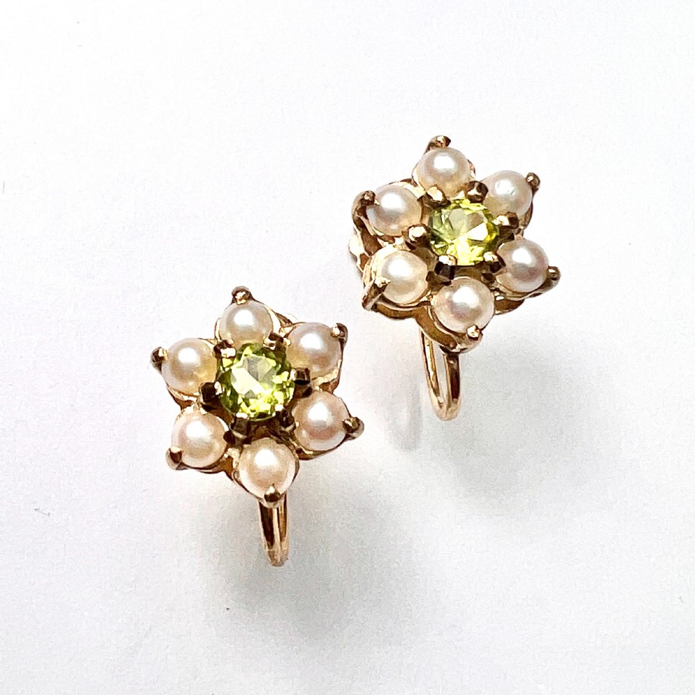 Vintage 9CT Gold Pearl and Peridot Flower Cluster Earrings View IV
