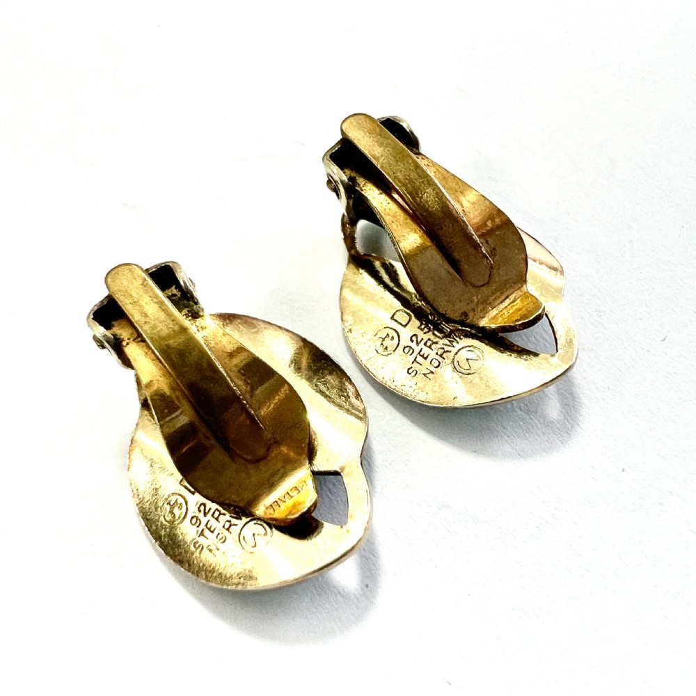 • Vintage David Andersen Green Leaf Enamel Silver Ear Clips View VII