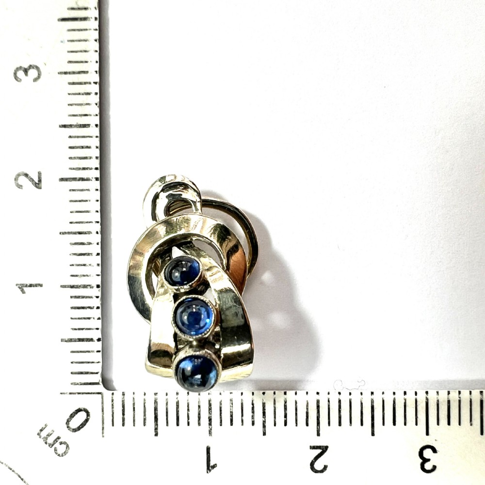 Vintage 18CT White Gold Sapphire Cabochon Ear Clips View V