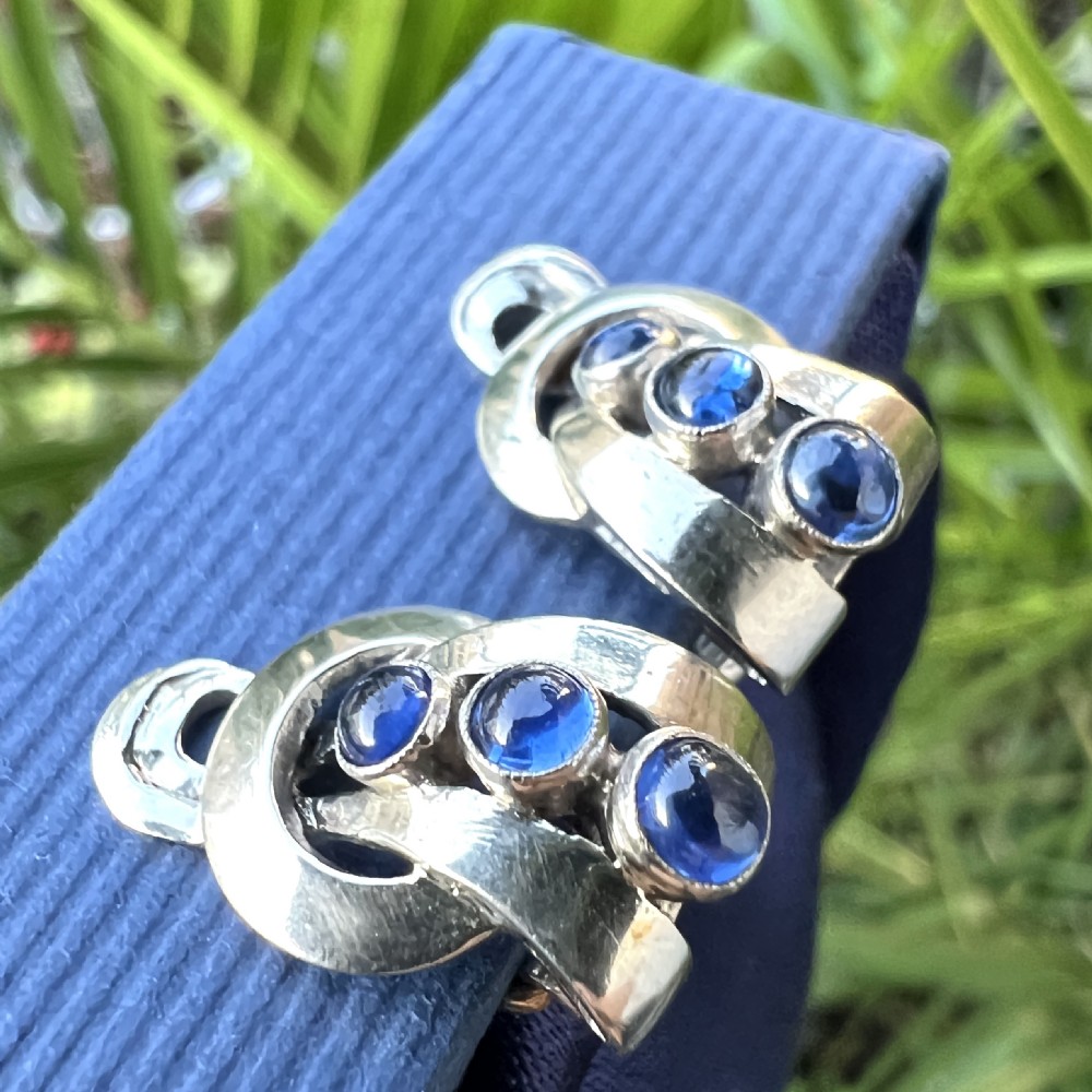 Vintage 18CT White Gold Sapphire Cabochon Ear Clips View VIII