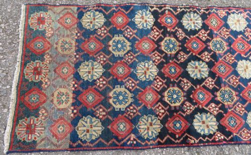 ANTIQUE KURDISH VARAMIN VERAMIN NARROW RUNNER ATTRACTIVE STYLISED MINA KHANA PATTERN ONLY 81CM WIDE - ADDITIONAL PHOTO 2