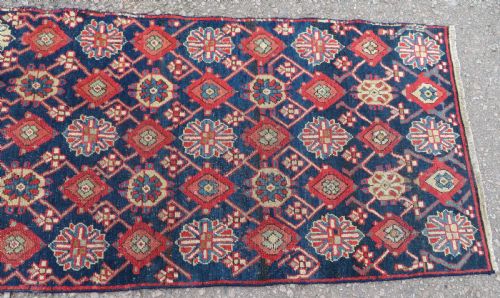 ANTIQUE KURDISH VARAMIN VERAMIN NARROW RUNNER ATTRACTIVE STYLISED MINA KHANA PATTERN ONLY 81CM WIDE - ADDITIONAL PHOTO 4