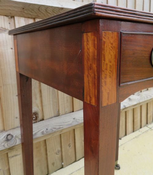 A VERY ELEGANT EARLY 19TH CENTURY MAHOGANY SATINWOOD INLAID SIDE LAMP WRITING TABLE - ADDITIONAL PHOTO 15
