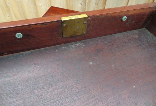 A VERY ELEGANT EARLY 19TH CENTURY MAHOGANY SATINWOOD INLAID SIDE LAMP WRITING TABLE - ADDITIONAL PHOTO 18