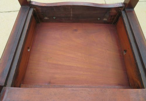 A VERY ELEGANT EARLY 19TH CENTURY MAHOGANY SATINWOOD INLAID SIDE LAMP WRITING TABLE - ADDITIONAL PHOTO 21