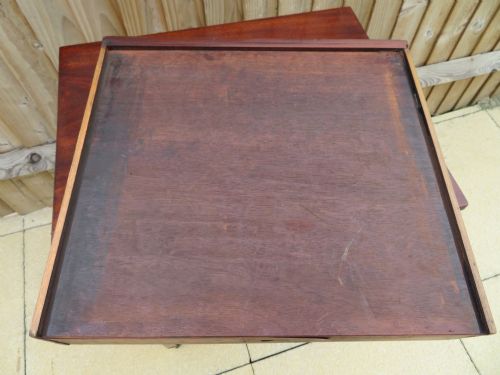 A VERY ELEGANT EARLY 19TH CENTURY MAHOGANY SATINWOOD INLAID SIDE LAMP WRITING TABLE - ADDITIONAL PHOTO 26