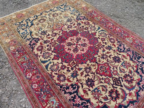 ATTRACTIVE ANTIQUE ISFAHAN RUG VERY RICH COLOURS DESIGN 207CM X 147CM - ADDITIONAL PHOTO 14