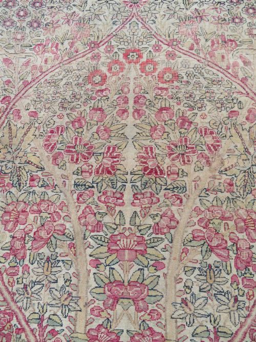 AN ANTIQUE KERMAN KIRMAN MILLEFLEURS PRAYER RUGCIRCA 1880211CM X 148CM - ADDITIONAL PHOTO 9
