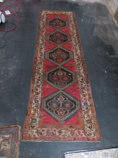 ATTRACTIVE ANTIQUE KURDISH NARROW VILLAGE MADE RUNNER NORTH WEST PERSIA 281CM X 93CM - ADDITIONAL PHOTO 28
